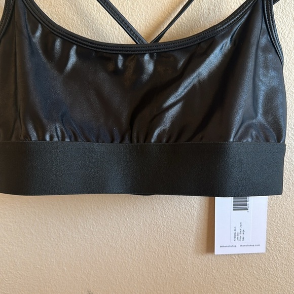 Noli Yoga Liquid Gloss Jolie Bra Size Large Black Scoop Neckline Strappy Back - Picture 6 of 12